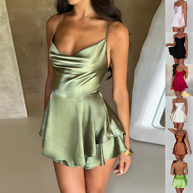 Robe Satinée Courte Dos Nu