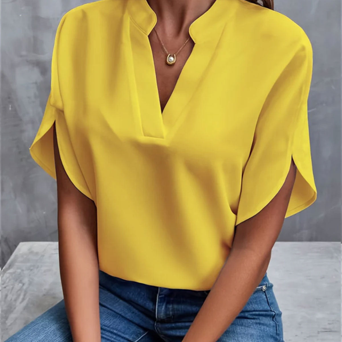 Blouse Chiffon d’Été à Col V
