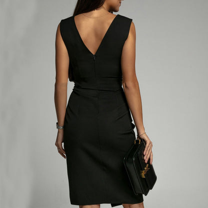 Robe Fendue Sans Manches – Col V