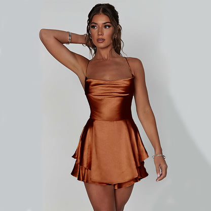 Robe Satinée Courte Dos Nu